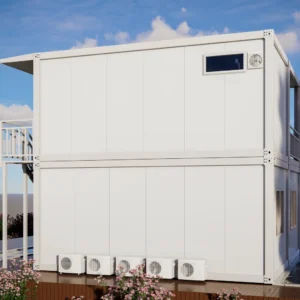 Balcón en planta superior con vistas panorámicas.